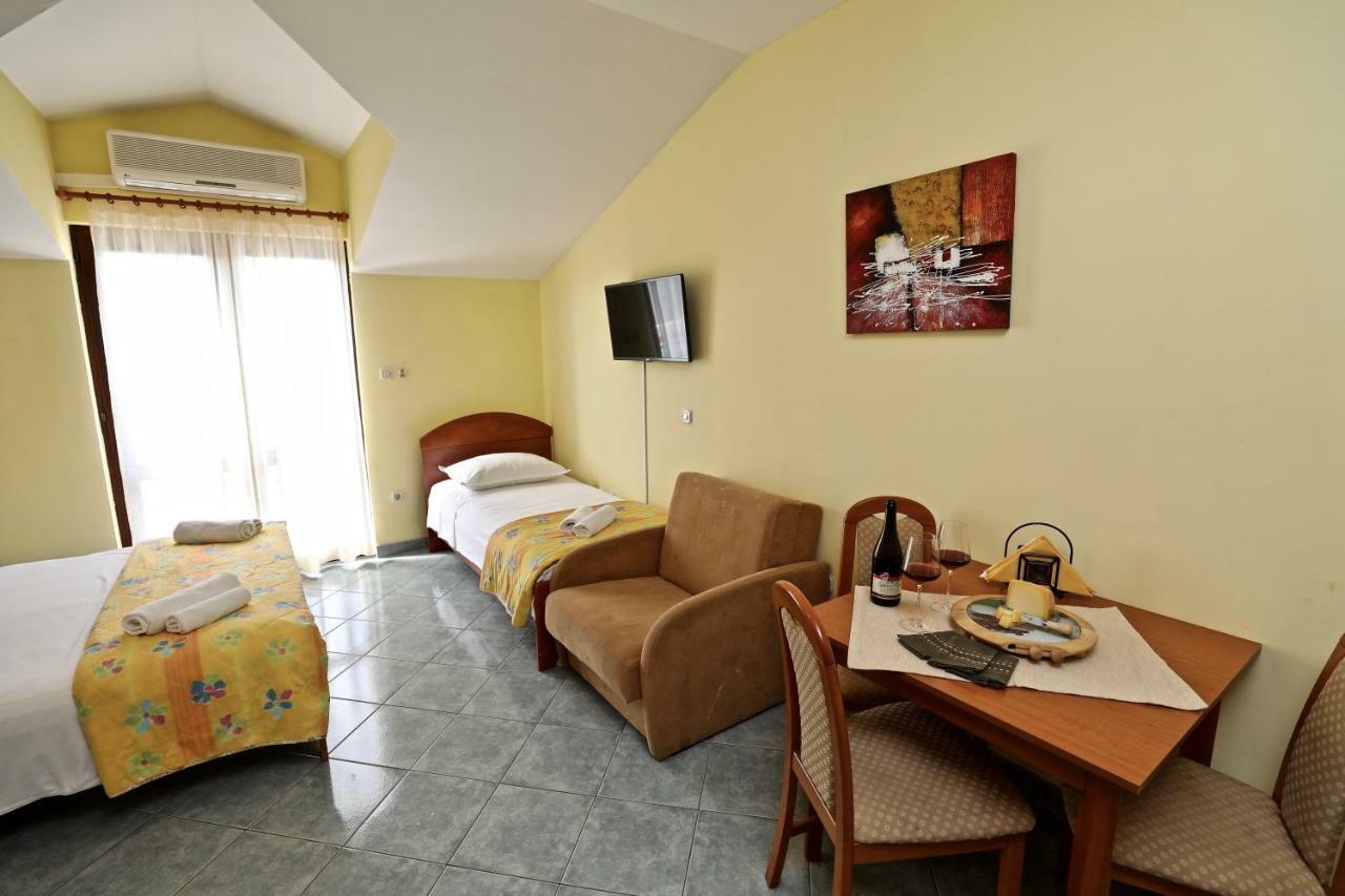 Apartments Ida Sucuraj Exterior photo